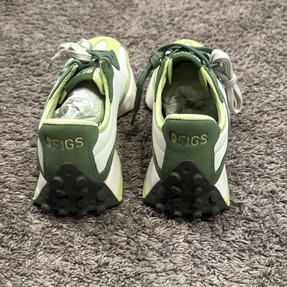 New Balance X Figs 327 Lime and Olive Sneakers size 8.5 - Picture 5 of 9